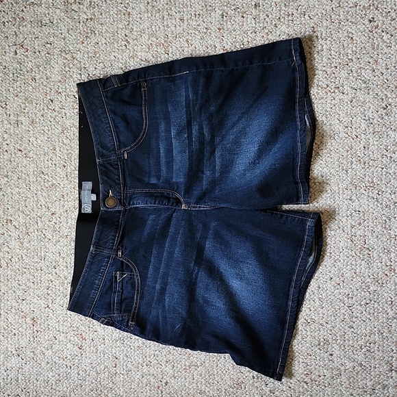 Wit & Wisdom "Absolution" Denim Shorts - Size 18W - Picture 1 of 7